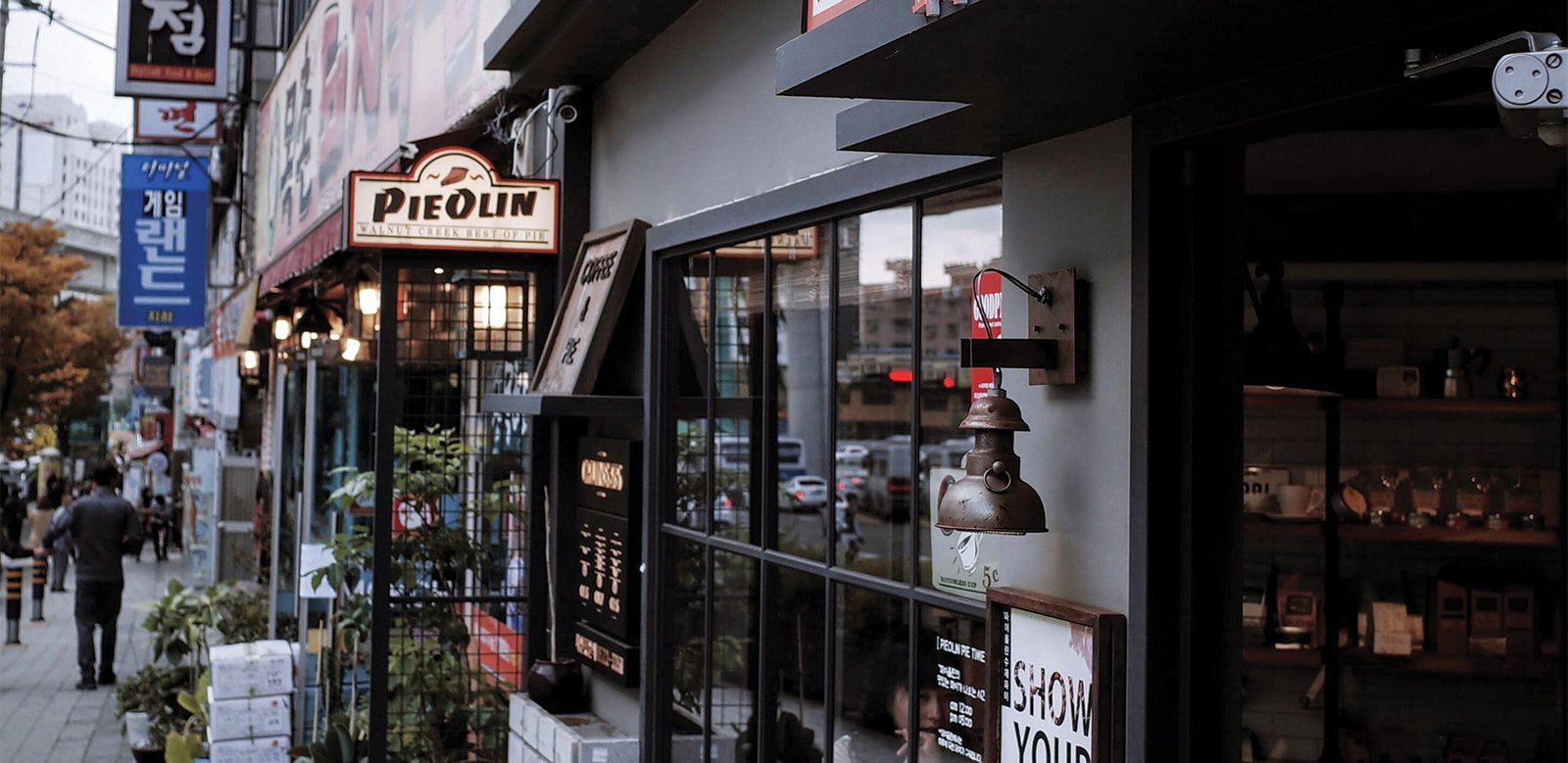 Mau Traveling ke Korea? Sayang Banget kalau Gak Cafe Hopping di Sini!
