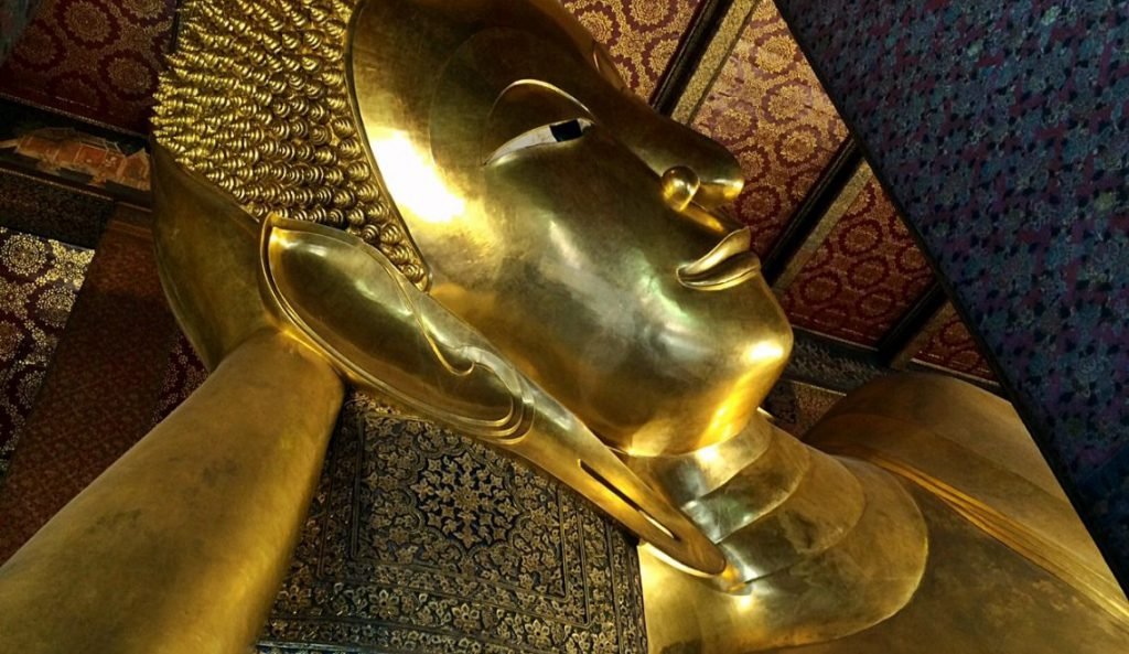 Wat Pho: Kuil Indah dengan Buddha Terbaring di Bangkok